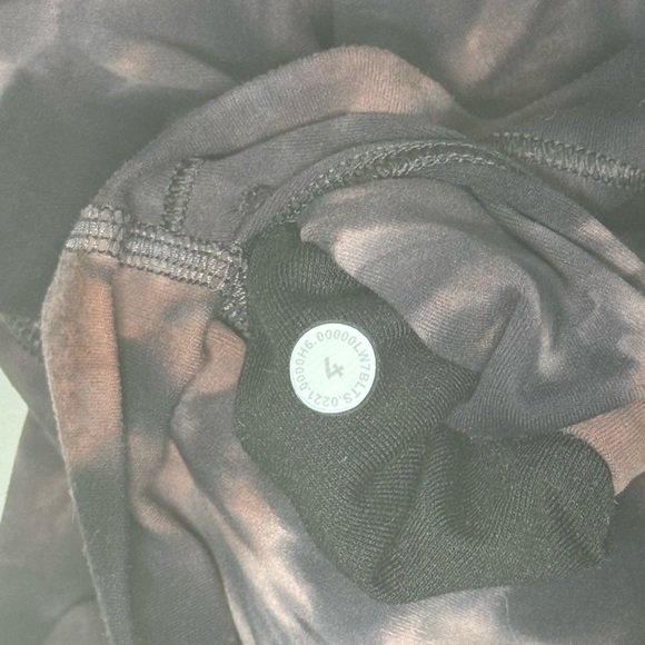 Lululemon Align High-Rise Short - Picture 3 of 5